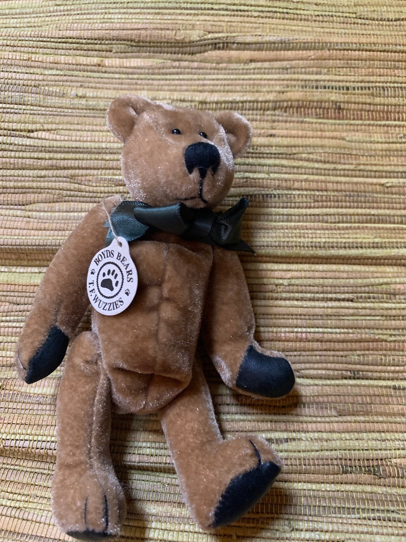 T Frasier Tan Bear Wuzzie T F Wuzzies Collection Vintage Boyd\u2019s Bear /& Friends Ornament Style 595903