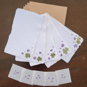 Mini Stationary Purple flowers (5.25×3.25in). Blank cards/notecards. Handmade recycled paper, seal/stickers & envelopes. Set of 5