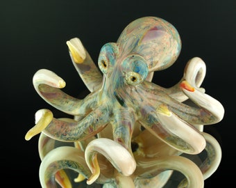 Spotted Octopus Figurine Ocean Sealife Handmade Lampwork Glass Collectable Glass Sculpture Paperweight Aquarium RC Art Glass