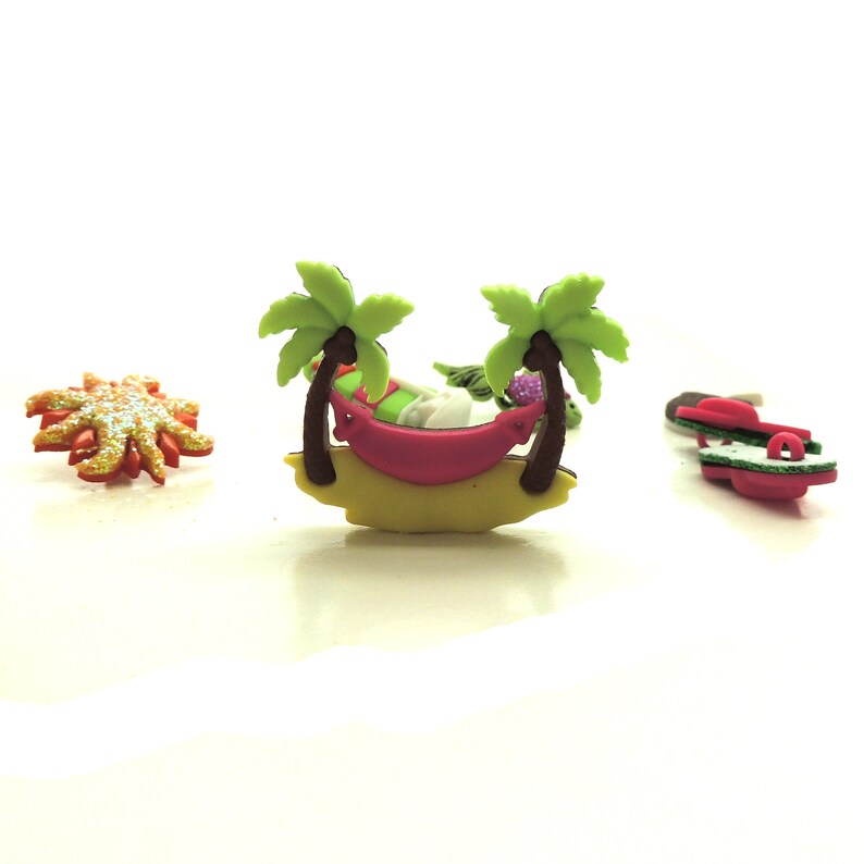 Tropicana Buttons by Dress It Up Jesse James Beach Vacation Novelty Embellishments
