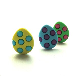 Easter Egg Hunt Buttons by Dress It Up : Novelty Bunny & Egg Embellishments image 6