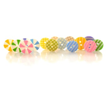 Frühling Karneval Knöpfe von Buttons Galore / Retro Pastel Verschönerungen - Set von FÜNFZEHN