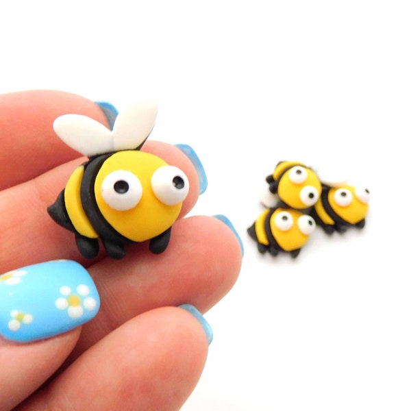 Bumble Bee Flat Back Embellishments / Insect Flatback Resin Cabochons - Set of FOUR