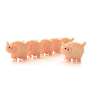 Chubby Pig Buttons by Dress It Up // Jesse James Farm Animal Embellishments - Set of SIX