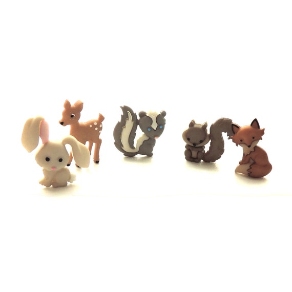 Red Fox Buttons Sitting Jesse James Buttons from the Dress It Up Outfoxed Novelty Button Set 5 pcs S2