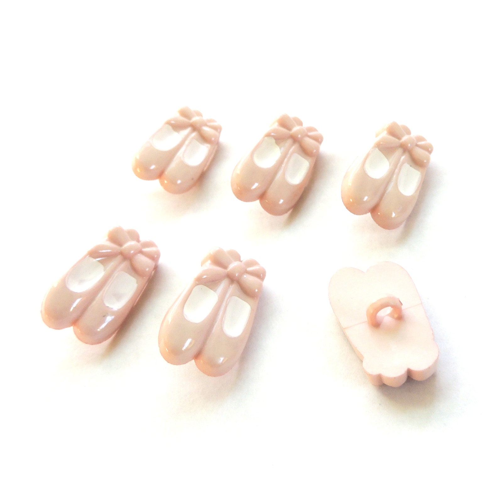ballet shoe buttons by buttons galore // pink novelty dance ballerina girl sewing scrapbook pointe