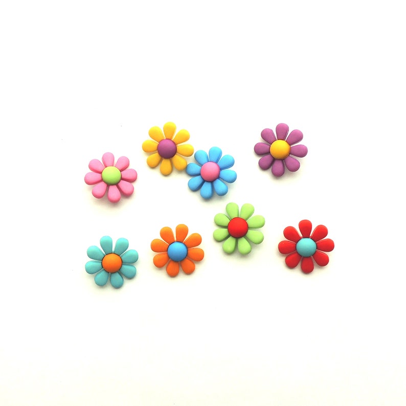 Retro Flowers by Buttons Galore // Novelty Flower Floral Etsy