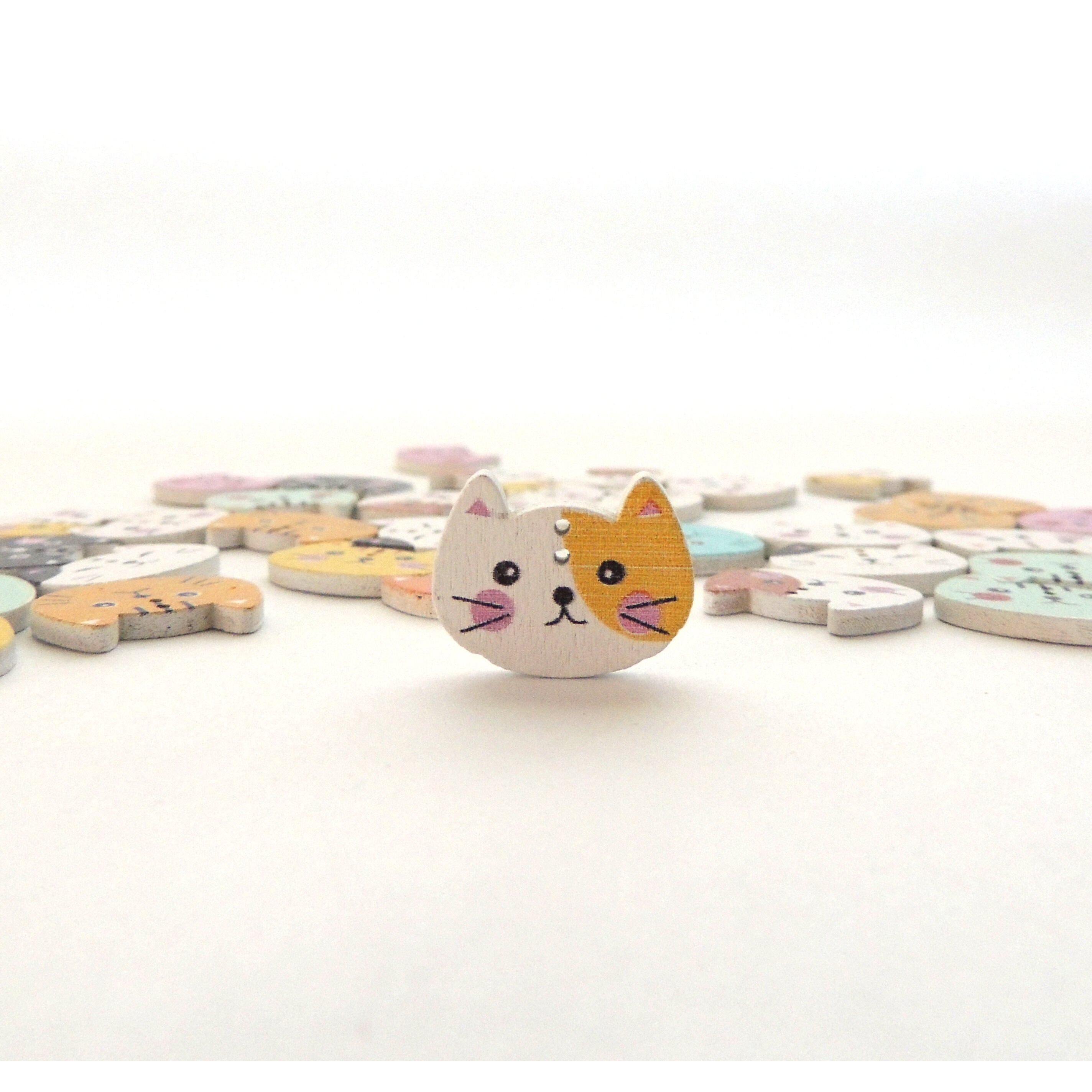 40 Simple Sewing Crafts for Kids 30 Kawaii Wood Cat Face Buttons / Sewing kids crafts novelty button…