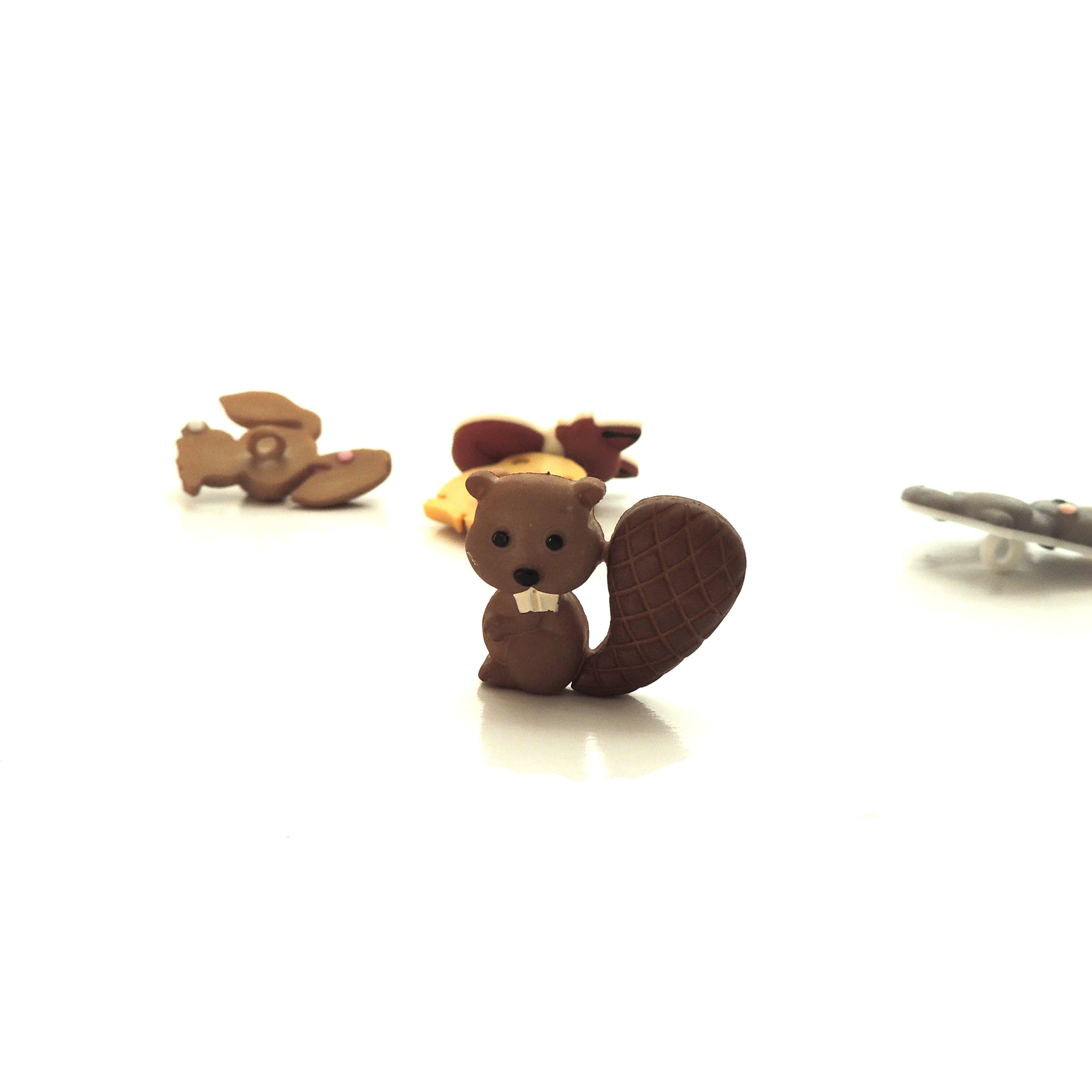 Dress It Up Backyard Buddies Buttons - per pack - UK