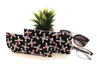 Glasses Case Skull Hearts And Flowers Soft Sunglasses Eyeglasses Case Bag for Men Women Travel Glasses Case Skull Hearts And Flowers Soft Sunglasses Eyeglasses Case Bag for Men Women Travel