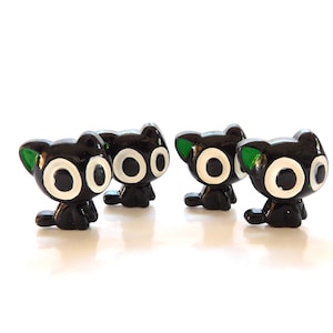 Big Eyed Halloween Cat Flat Back Embellishments / Fall Halloween Flatback Decorations - Set of FOUR