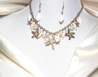 Coastal Starfish Necklace and Earrings Set, Gold Sea Shell Jewelry, Beach Pearl Charm Necklace, Ocean Inspired Gift