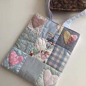 Patchwork-Tasche, PDF-Vorlage, handgefertigte gesteppte Baumwolltasche Modell, Herz-Taschenmuster