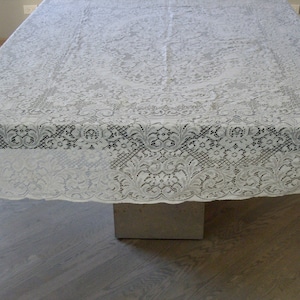 Vintage White Lace Tablecloth