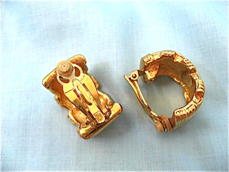 Carolee Gold Tone Earrings