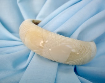 Vintage Natural Stone Carved Bangle Bracelet