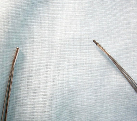 ON SALE Vintage Sterling Silver Puffed Triangular… - image 6