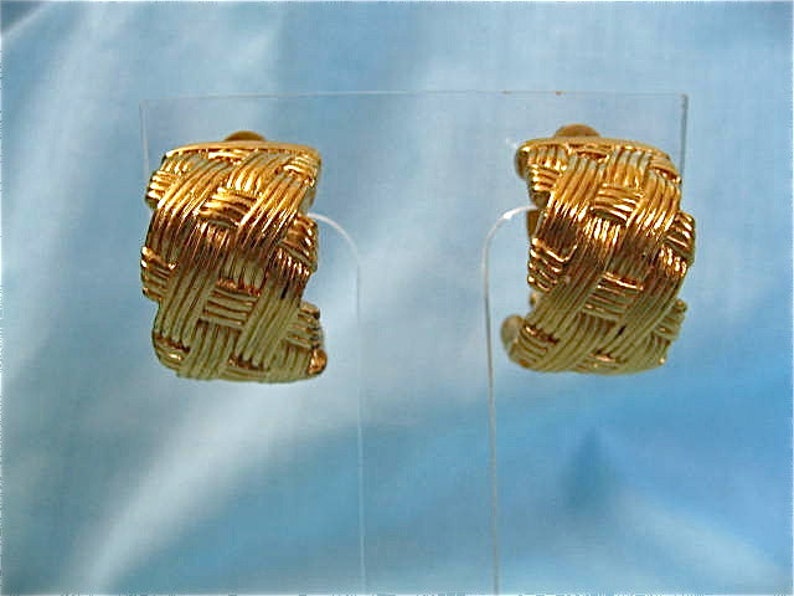 Carolee Gold Tone Earrings