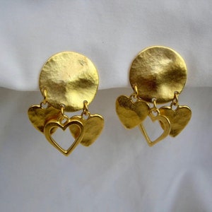 IM ANGEBOT Vintage goldfarbene baumelnde Herz-Ohrclips