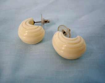 Vintage Cream Half Hoop Plastic Post Earrings