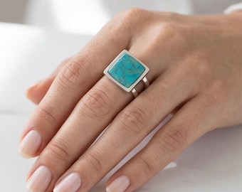 Anillo cuadrado turquesa hecho a mano - Anillo llamativo ajustable de acero inoxidable
