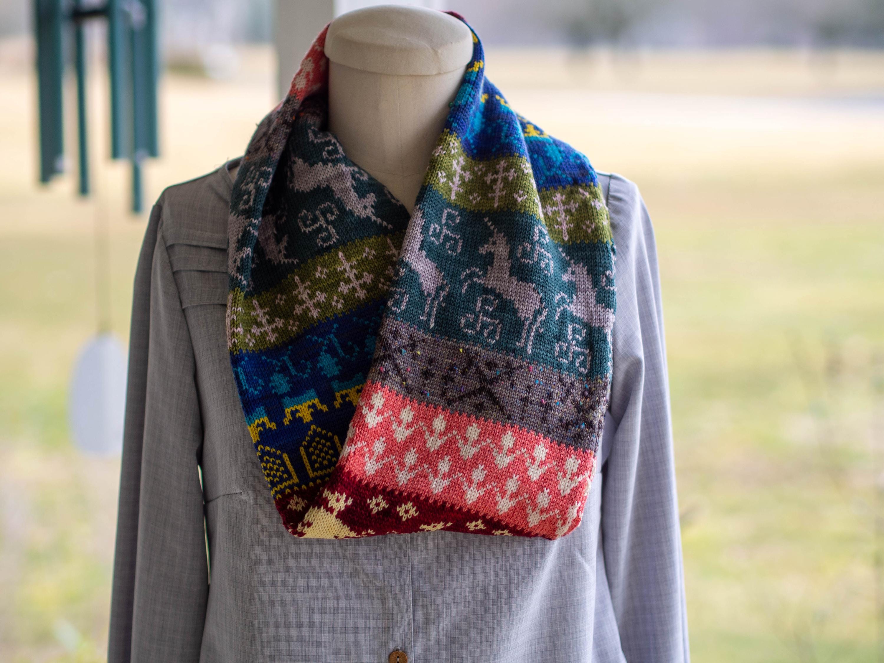 Renaissance Faire Motif Cowl Knitting Pattern: Medieval Colorwork (PDF ...