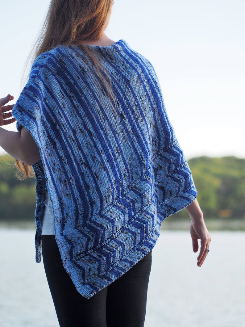 Ocean Current Poncho Hand knitting pattern image 2