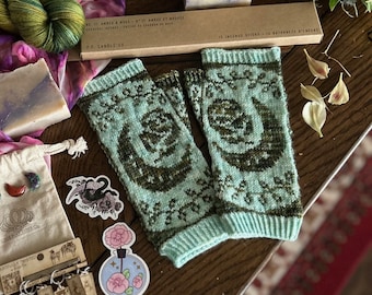 Flower Moon Colorwork Mitts Knitting Pattern: Fair Isle Design (PDF Pattern) fingering weight