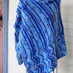 Ocean Current Poncho Hand knitting pattern image 4