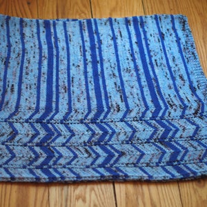 Ocean Current Poncho Hand knitting pattern image 5