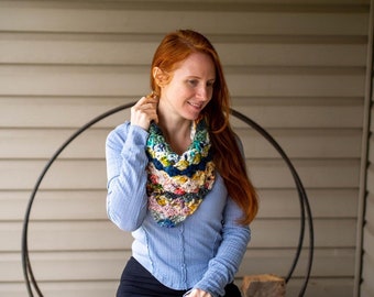 Mermaid's Neckerchief Crochet Cowl // Crocheting Bandanna style Accessory Pattern // Super Bulky Weight // C2C Scrappy Pattern