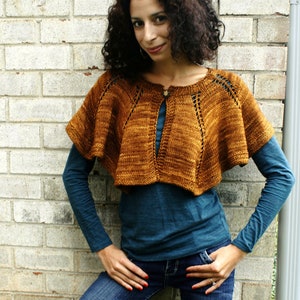 Hand Knitting Pattern Capelet Duet image 2
