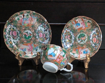 Mid-19th Century Chinese Famille Rose Medallion Tea Service Set, 3 Pieces