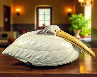 Large Vintage Italian Majolica Pelican Tureen – Costa Italy Hand-Painted Covered Dish – 15.5” Ceramic Centerpiece Server