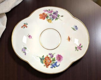 Antique Meissen Floral Porcelain Dish – Hand-Painted Flowers, Gilded Rim – Crossed Swords Mark  – Scalloped Edge – Late 19th Century Saucer