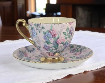 Shelley England Teacup and Saucer – Summer Glory Chintz Pattern – Gold Gilt Handle & Foot – Vintage Bone China