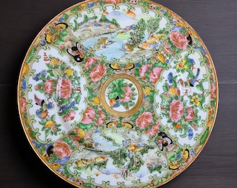 Antique Chinese Famille Rose Medallion Plate – 7.25" Landscape Cartouches – Qing Dynasty c. 1860s–1870s