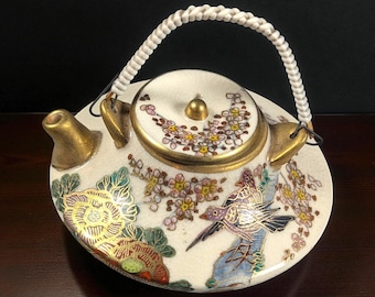 Miniature Satsuma Teapot by Kazan Studio – Meiji to Early Taishō Period (c. 1890–1920)