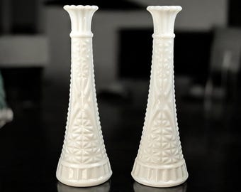 Pair of Vintage Milk Glass Bud Vases – 9" Tall Stars and Bars Pattern – White Pressed Glass Floral Vases