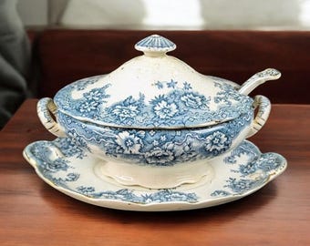 Antique Victorian Blue and White Transferware Gravy Boat / Saucier with Ladle and Underplate –Floral Pattern with Gilt Accents –19th Century