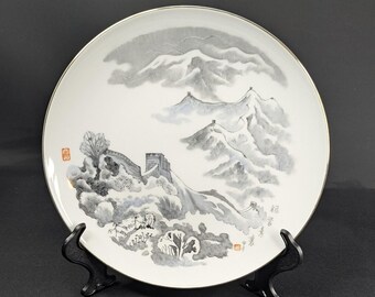 China Porcelain Hand painted Jingdezhen Porcelain Signed Plate Landscape of The Great Wall of China