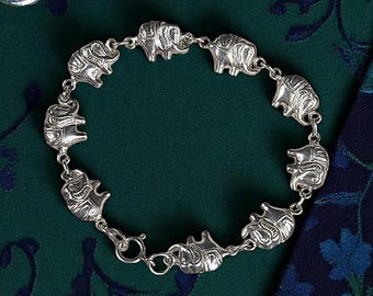 Vintage Sterling Silver Elephant Bracelet – 3D Linked Elephant Design – Good Luck Charm Jewelry – 7" Length
