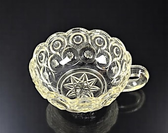 Vintage L.E. Smith Moon & Stars Clear Glass Handled Nappy Bowl / Candle Holder – Pressed Glass, 1960s–70s