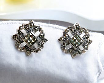 Vintage Sterling Silver Marcasite Earrings – Ornate Floral Design – Square-Cut Center Stone – Classic Art Deco Style