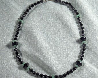 Vintage Onyx & Green Aventurine Beaded Necklace with Sterling Clasp – 22"