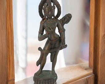 Antique Bronze Bodhisattva Statue – Avalokiteshvara (Padmapani) – Early to Mid-20th Century Southeast Asian Buddhist Art – 8” Tall