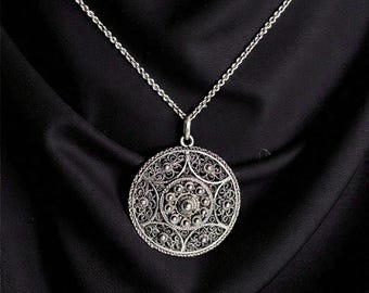 Vintage Sterling Silver Filigree Medallion Pendant Necklace on Original Chain