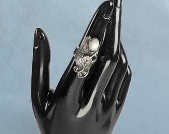 Vintage Sterling Silver and Mother of Pearl Ring – Size 5.75, Hand Engraved “Sisters,” Floral & Feather Motif