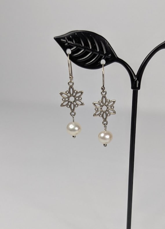 Vintage Sterling Silver and Freshwater Pearl Flor… - image 7