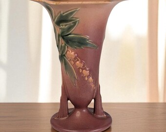 1940s Roseville Pottery Bleeding Heart Vase – No. 966-7 – Pink Art Deco Pedestal Form with Flared Rim – 7.25” Tall – Repaired Rim